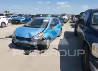 2015 Toyota PRIUS фото