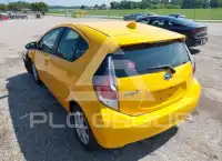 2015 Toyota PRIUS фото