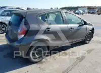 2015 Toyota PRIUS фото