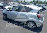 2015 Toyota PRIUS photo