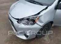 2015 Toyota PRIUS фото