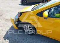 2015 Toyota PRIUS фото