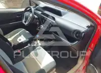 2015 Toyota PRIUS photo