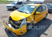 2015 Toyota PRIUS фото