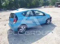 2015 Toyota PRIUS фото