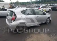 2015 Toyota PRIUS фото