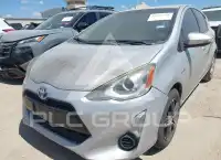 2015 Toyota PRIUS photo