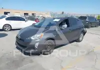 2015 Toyota PRIUS photo