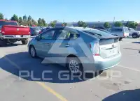 2015 Toyota PRIUS фото