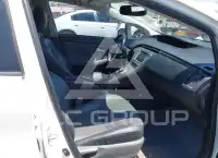 2015 Toyota PRIUS photo
