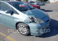 2015 Toyota PRIUS фото