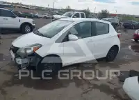 2015 Toyota YARIS фото