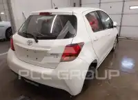 2015 Toyota YARIS фото