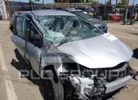 2015 Toyota YARIS фото