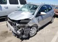 2015 Toyota YARIS фото