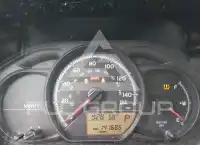 2015 Toyota YARIS фото