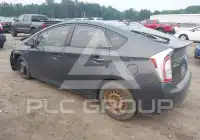2015 Toyota PRIUS photo