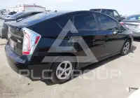 2015 Toyota PRIUS photo