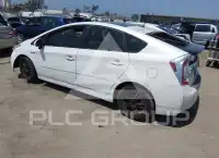 2015 Toyota PRIUS фото
