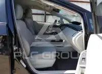 2015 Toyota PRIUS фото