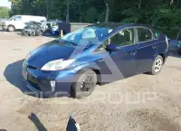 2015 Toyota PRIUS фото