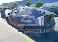 2015 Toyota PRIUS photo