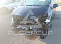 2015 Toyota PRIUS фото
