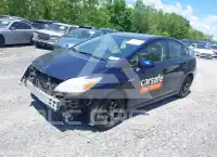 2015 Toyota PRIUS фото