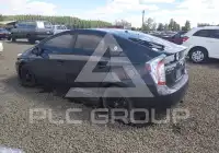 2015 Toyota PRIUS фото