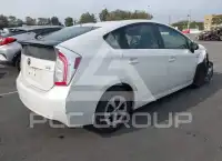 2015 Toyota PRIUS photo