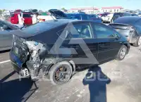 2015 Toyota PRIUS фото