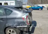 2015 Toyota PRIUS фото