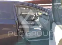 2015 Toyota PRIUS фото