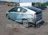 2015 Toyota PRIUS photo