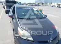 2015 Toyota PRIUS фото