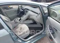 2015 Toyota PRIUS photo