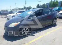 2015 Toyota PRIUS фото
