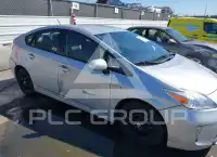 2015 Toyota PRIUS photo