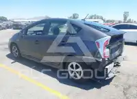 2015 Toyota PRIUS фото