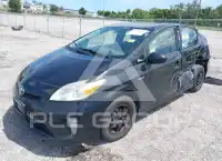 2015 Toyota PRIUS фото