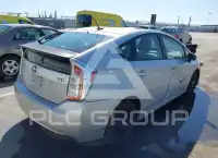2015 Toyota PRIUS photo