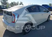 2015 Toyota PRIUS фото
