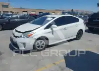 2015 Toyota PRIUS photo