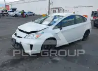2015 Toyota PRIUS фото