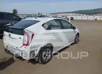 2015 Toyota PRIUS фото