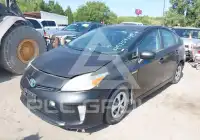 2015 Toyota PRIUS photo