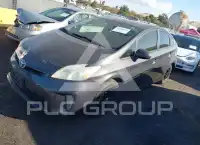 2015 Toyota PRIUS photo