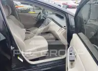 2015 Toyota PRIUS photo