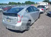 2015 Toyota PRIUS photo