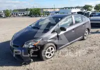 2015 Toyota PRIUS photo